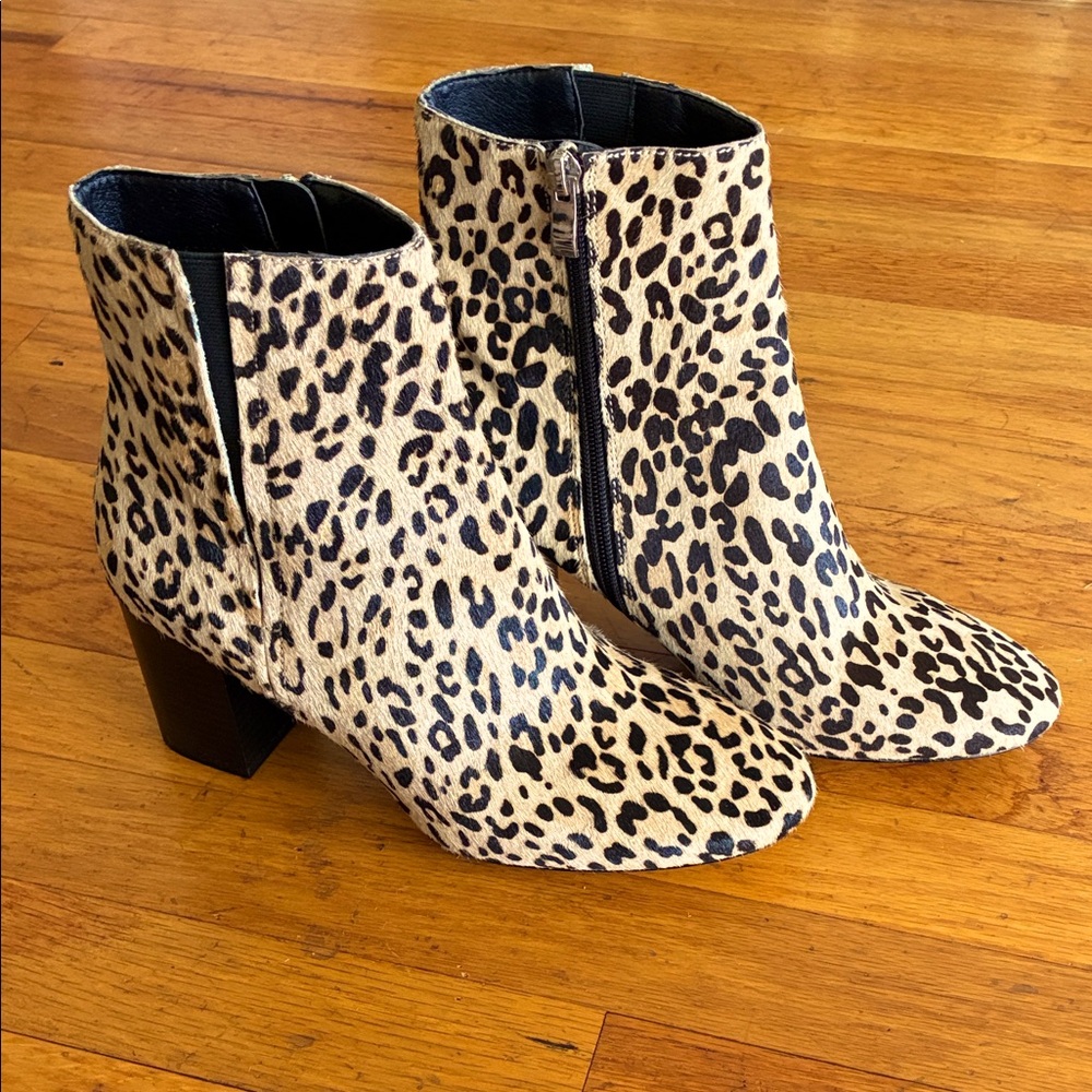Halogen Black and Tan Leopard Ankle Boots